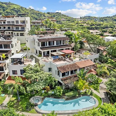 Tropical Gardens Suites And Apartments
