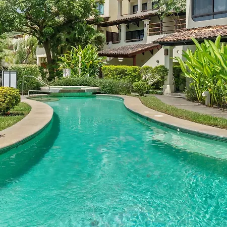 Tropical Gardens Suites And Apartments
