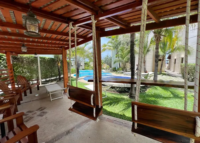 Tropical Gardens And Apartahotel Coco